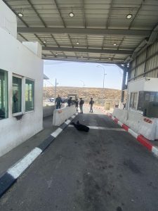 נסיון פיגוע דקירה בלוחמים - סוכל ע"י מג''ב