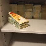 חשבוניות פיקטיביות בסכום של כ-9 מיליון ש"ח. רכבי יוקרה וכסף מזומן נתפסו צילום: דוברות רשות המסים