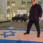 רמיסת דגל ישראל על ידי בכיר ירדני