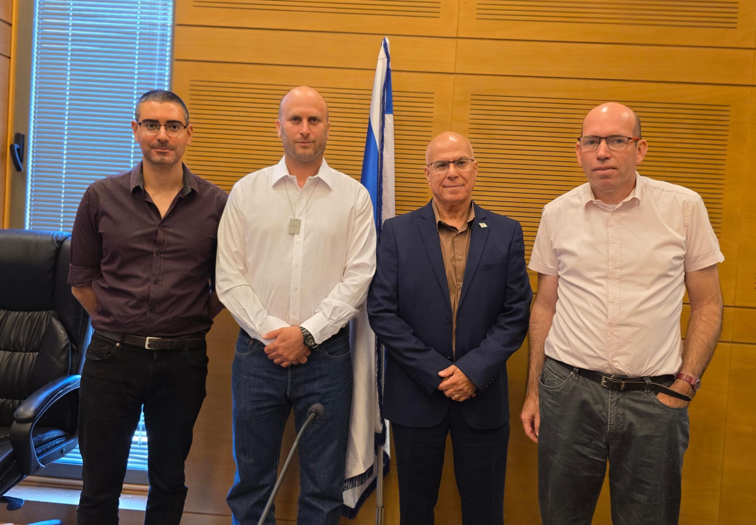 הכנסת אישרה את חוק הגנה על בסיסי צה"ל של ח"כ קרויזר